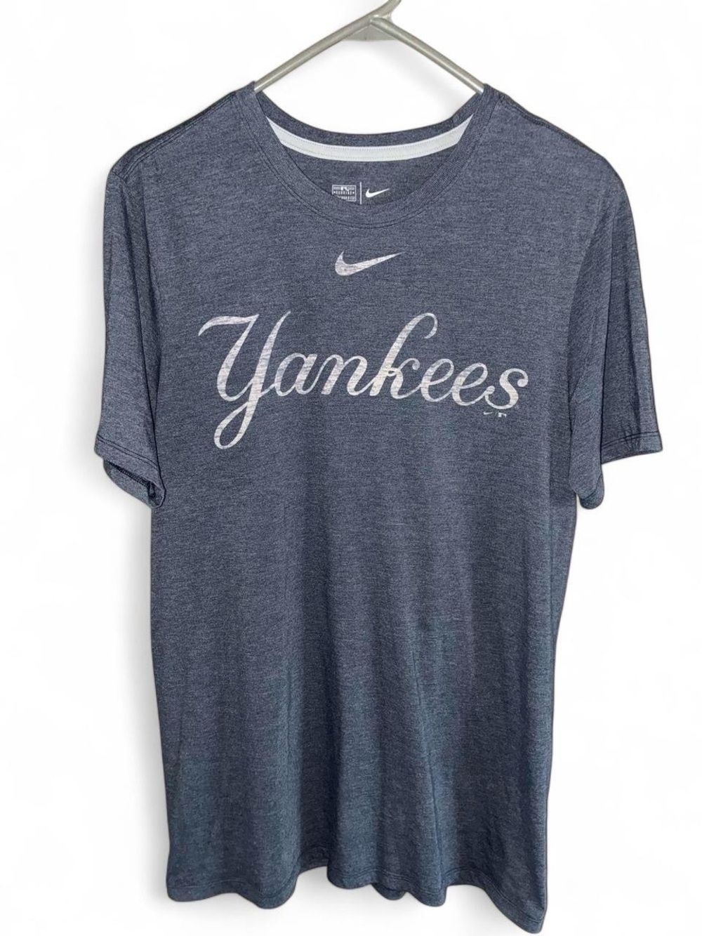 Nike New York Yankees Script Tee Shirt Size Medium MLB Navy